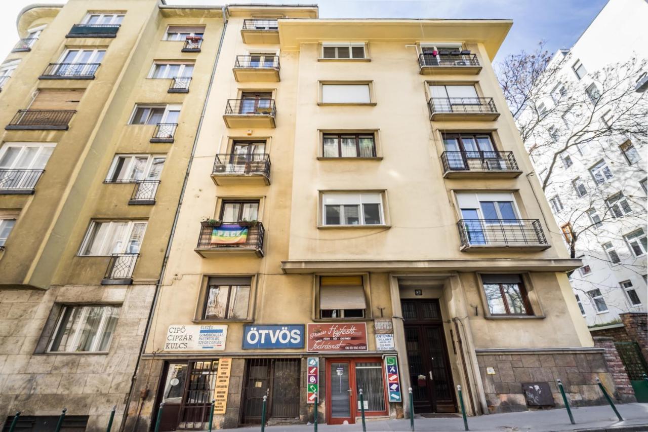 BpR SHINY Deluxe Home Budapest Extérieur photo